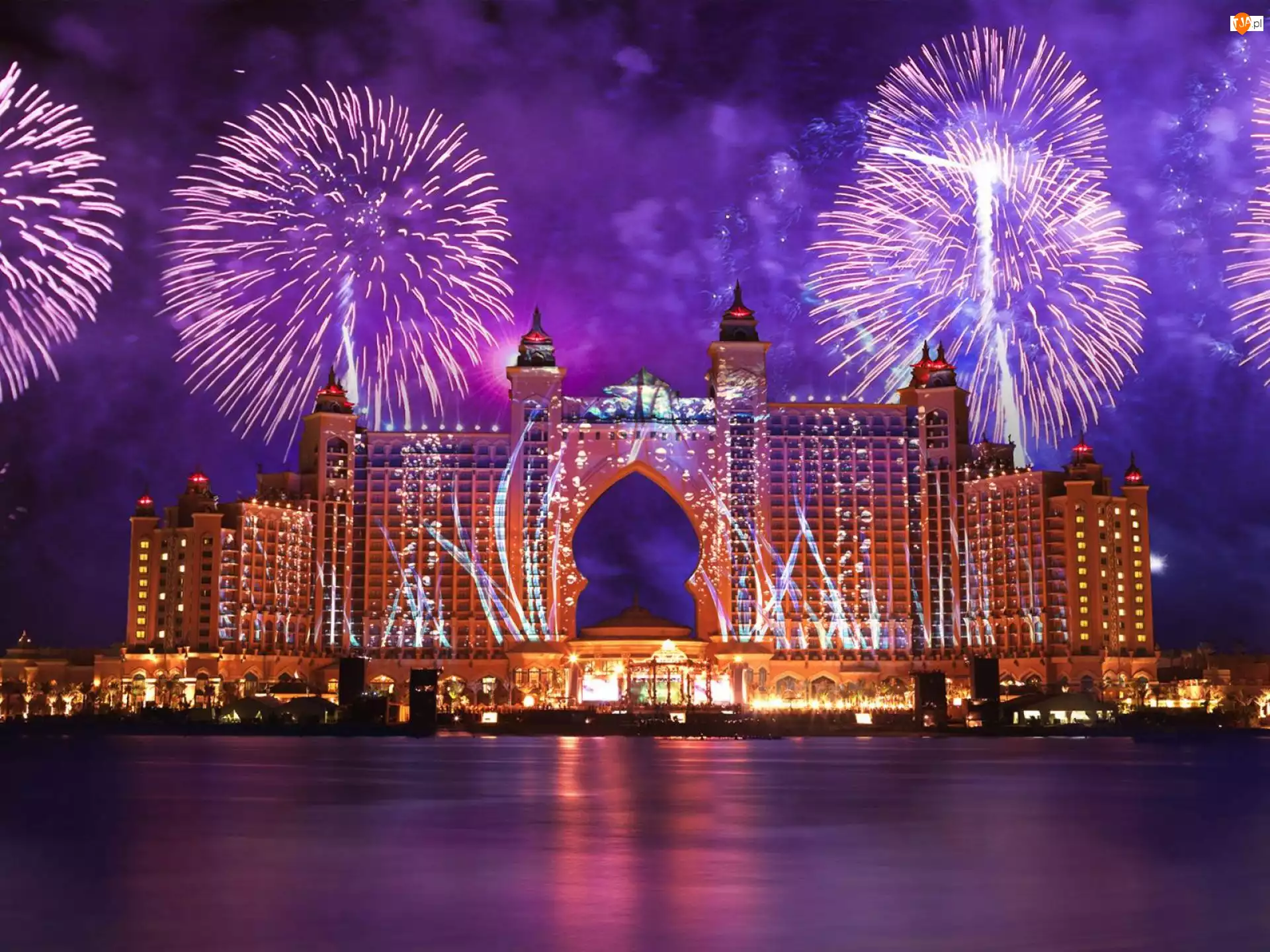 Fajerwerki, Zjednoczone Emiraty Arabskie, Dubaj, Hotel Atlantis The Palm
