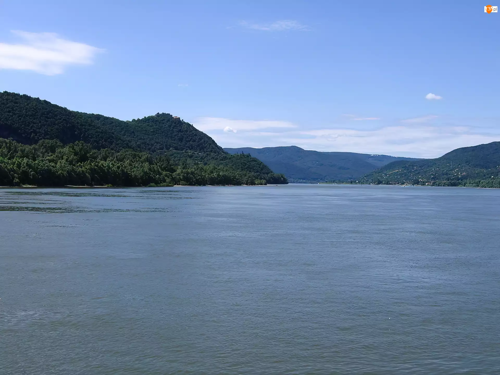 Rzeka, Góry, Dunaj, Zalesione