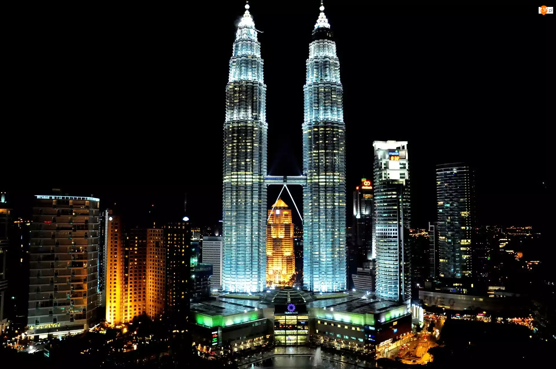 Noc Malezja Kuala Lumpur Petronas Towers Noc Malezja Kuala Lumpur Petronas Towers