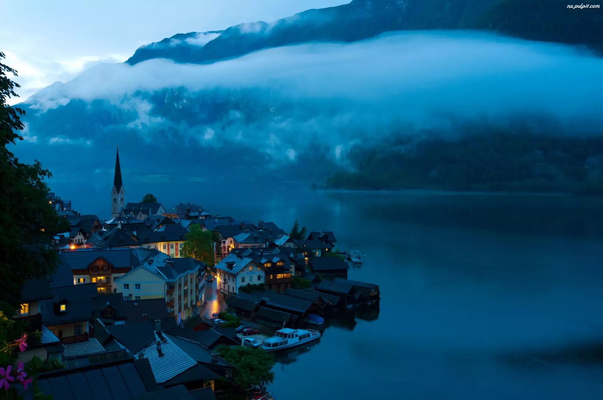 Zabudowania, Hallstatt, Jezioro, Austria, Chmury, Noc