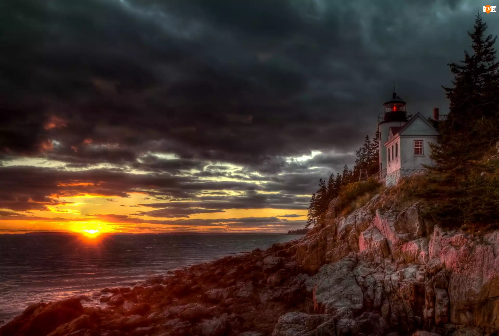 Chmury, Bass Harbor, Latarnia Morska, Maine, Morze, Zachód Słońca