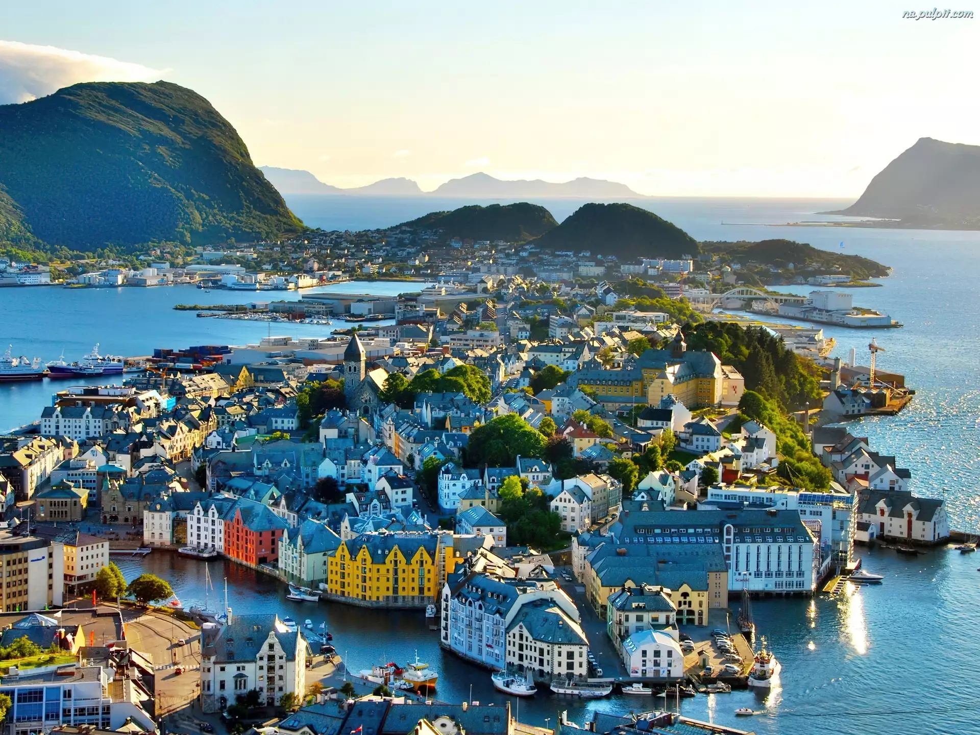 Norwegia, Morze, Miasta, Panorama, Alesund
