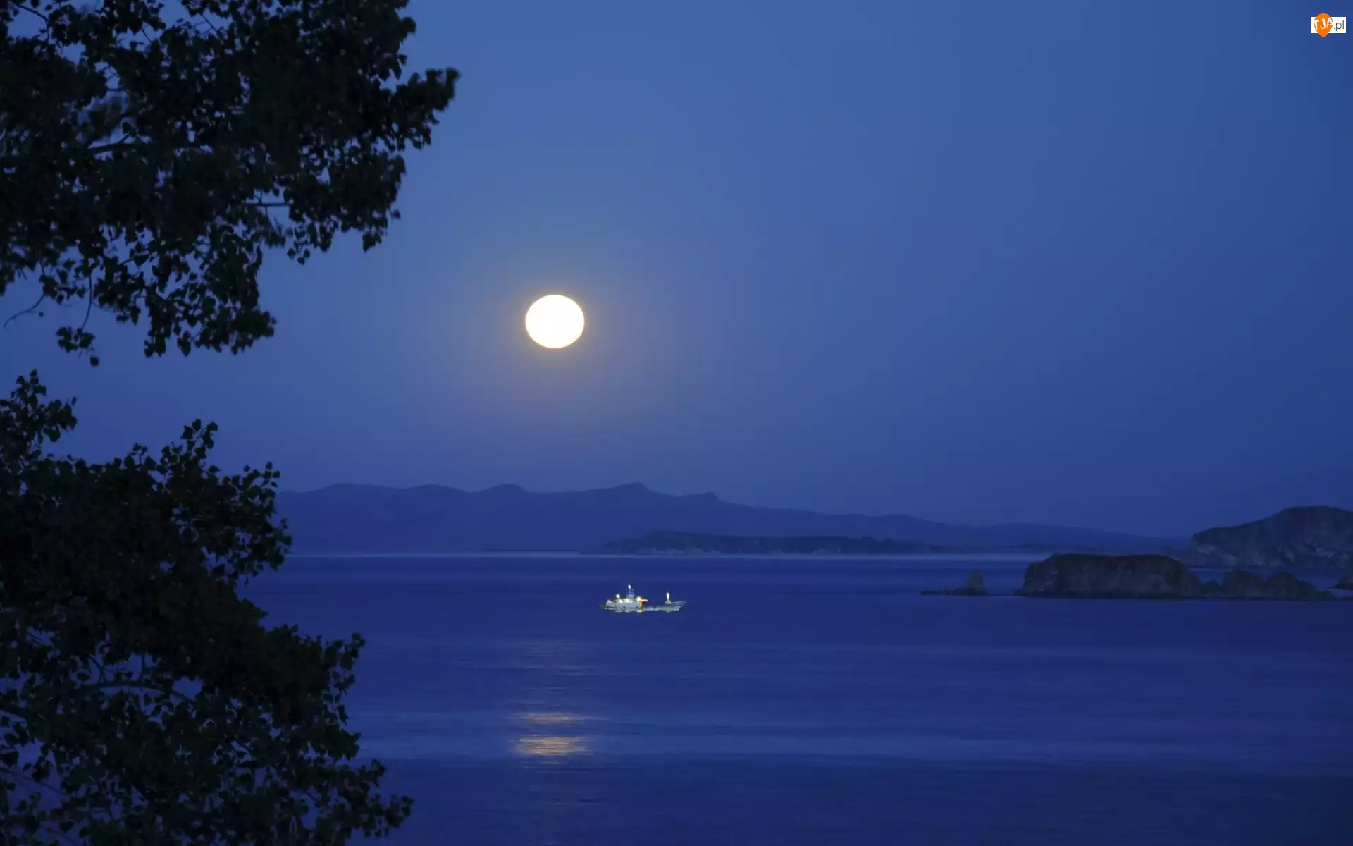 Księżyc, Jezioro, Noc