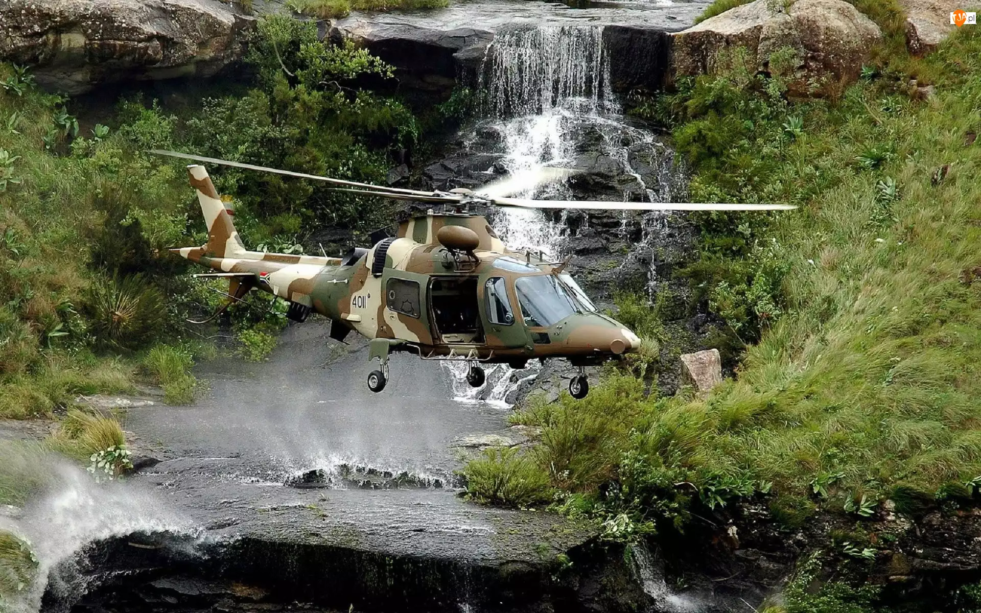 Helikopter, Wodospad, Skały