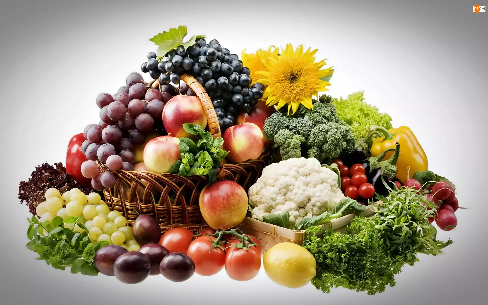Warzywa, Owoce, Jabłka, Śliwki, Kwiaty, Winogrona