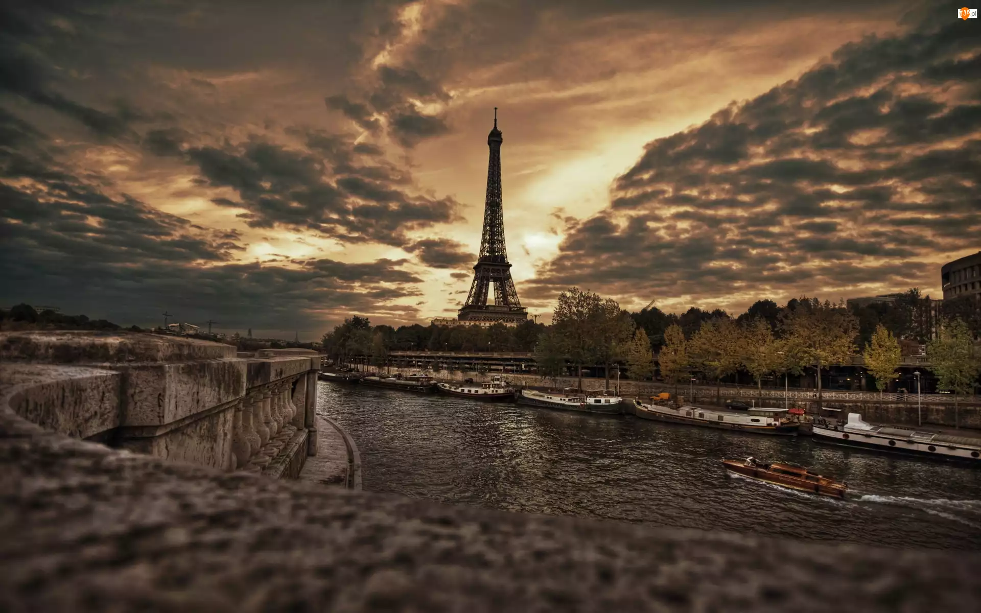 Niebo, Francja, Zachmurzone, Wieża Eiffla, Paryż