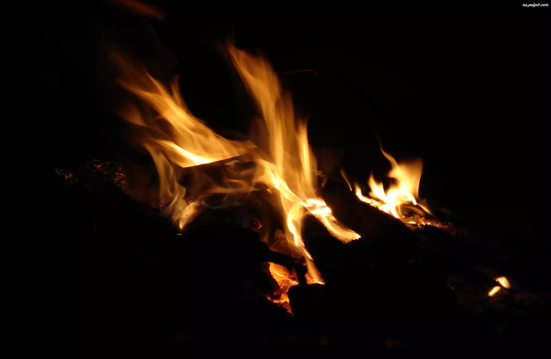 Spalanie, Płomienie, Ogień