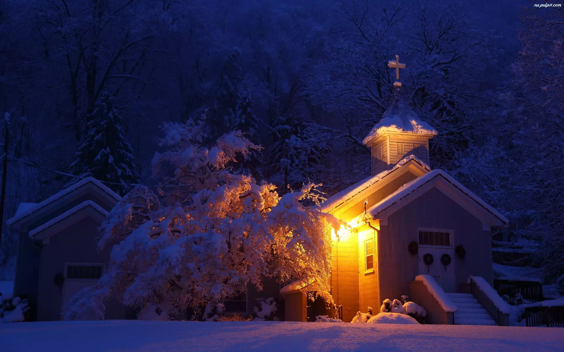 Zima, Kościółek, Światło