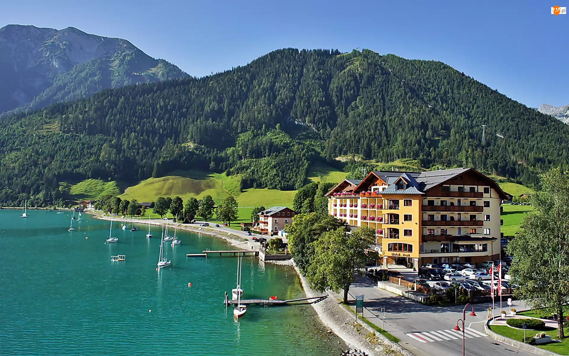 Jezioro, Tyrol, Pertisau, Achensee, Góry, Hotel, Jachty, Lasy