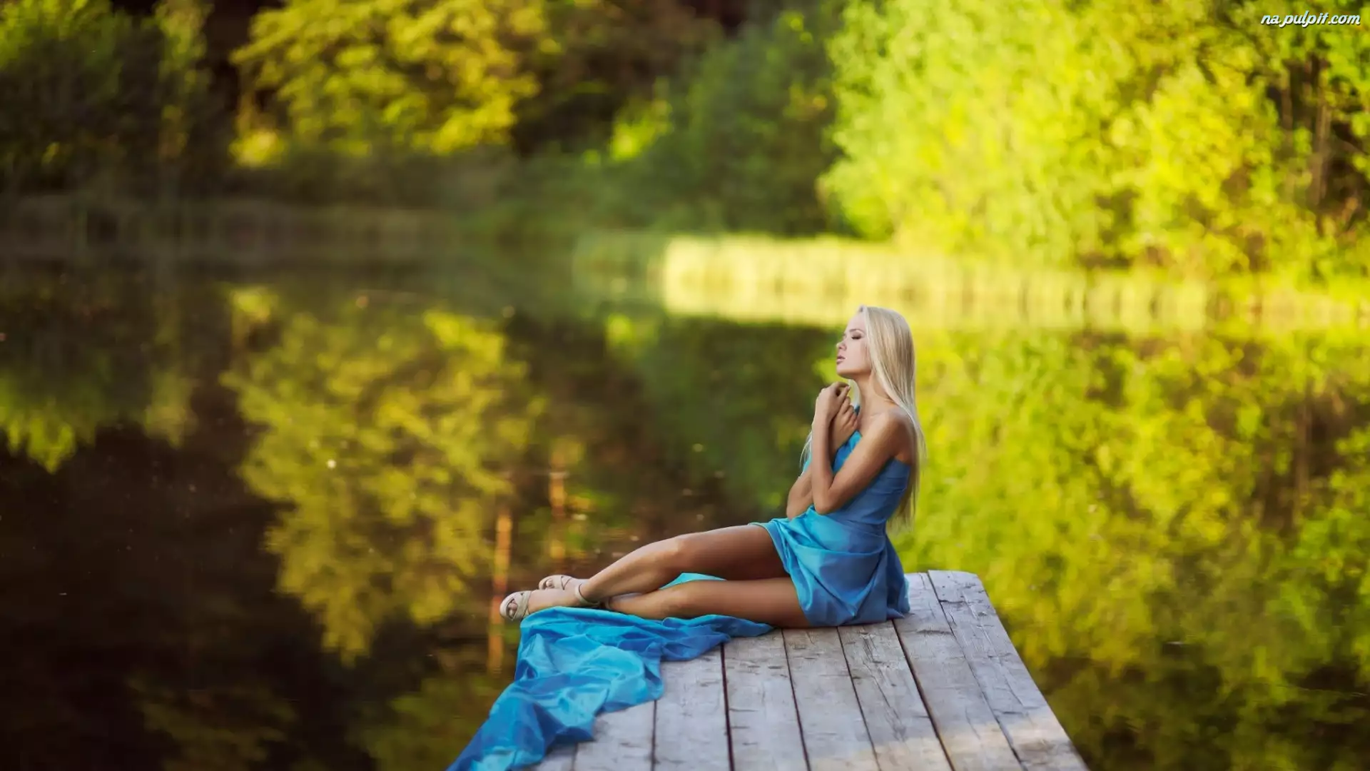 Sukienka, Jezioro, Kobieta, Pomost, Niebieska
