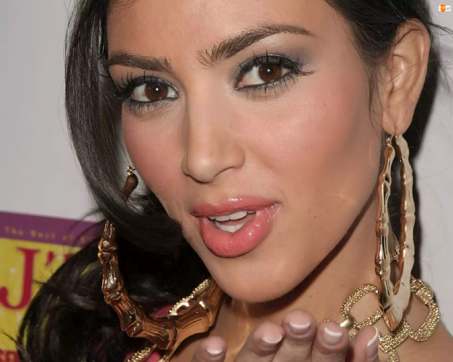 Kim Kardashian, łańcuszek, Kobieta, kolczyki