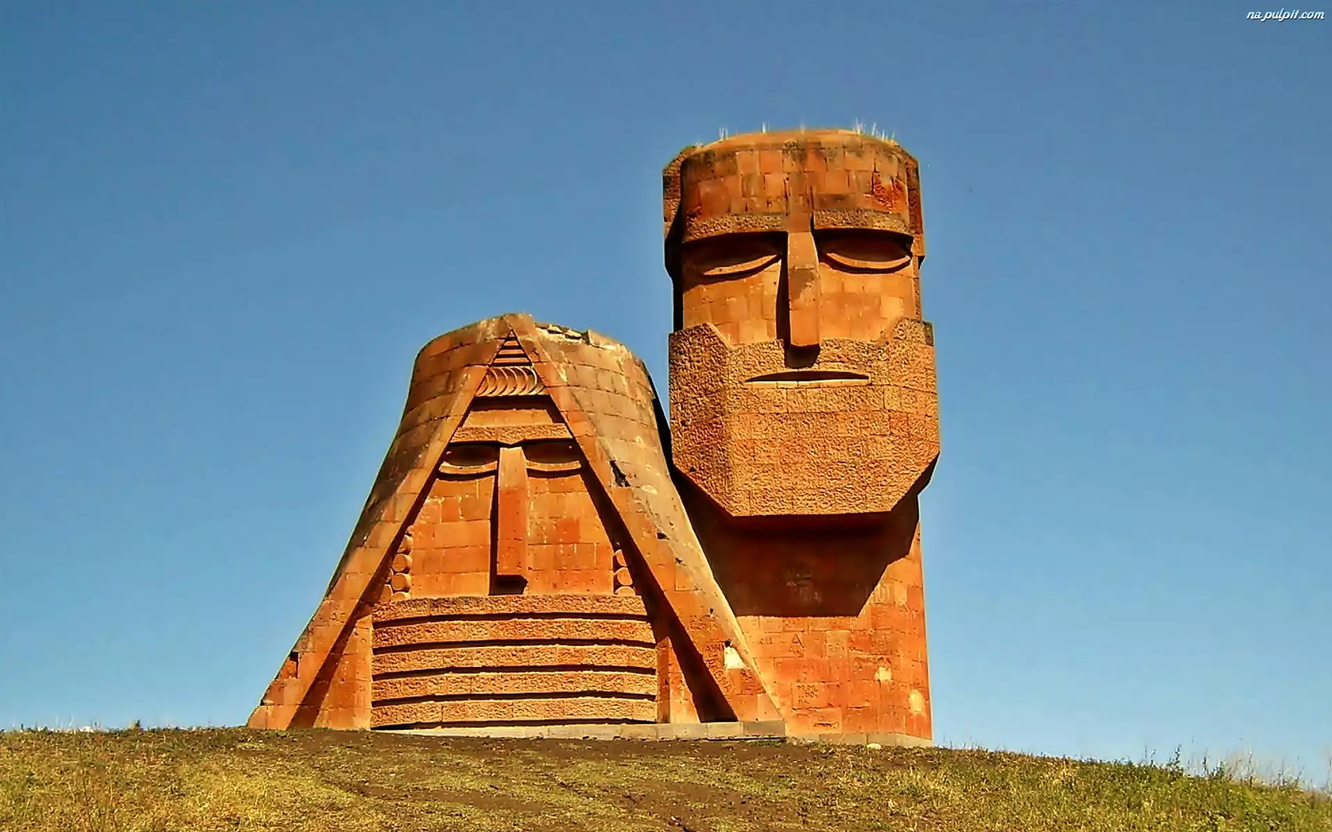 Dwa Posągi, Azerbejdżan, Niebo, Trawa