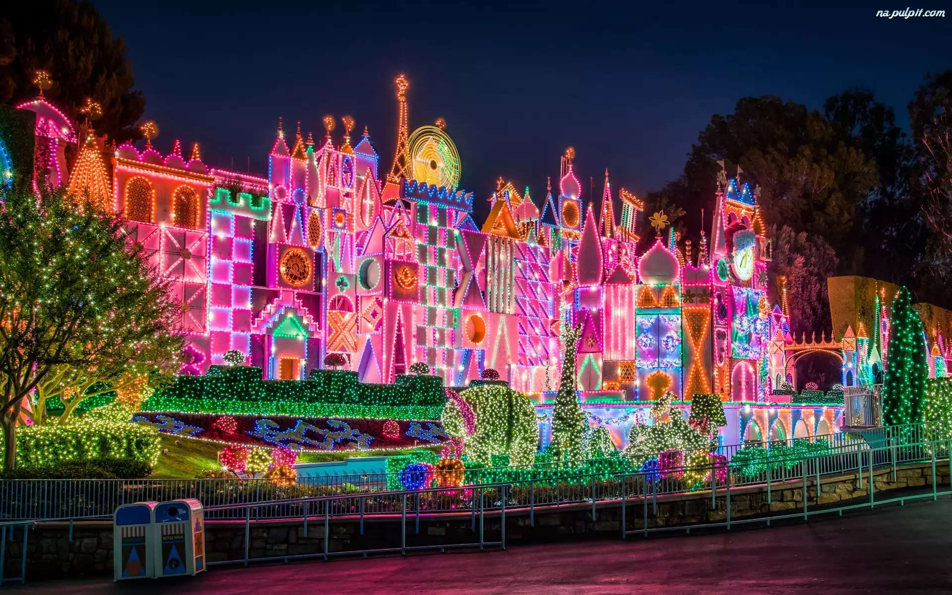 Disneyland, Kolorowe, Domy