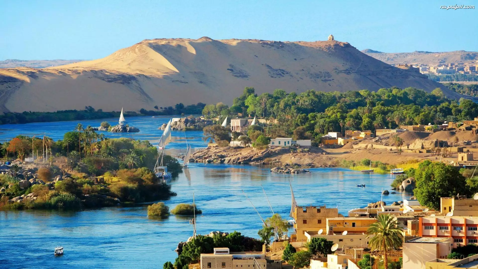 Aswan, Domy, Drzewa, Egipt, Łódki, Pustynia, Rzeka