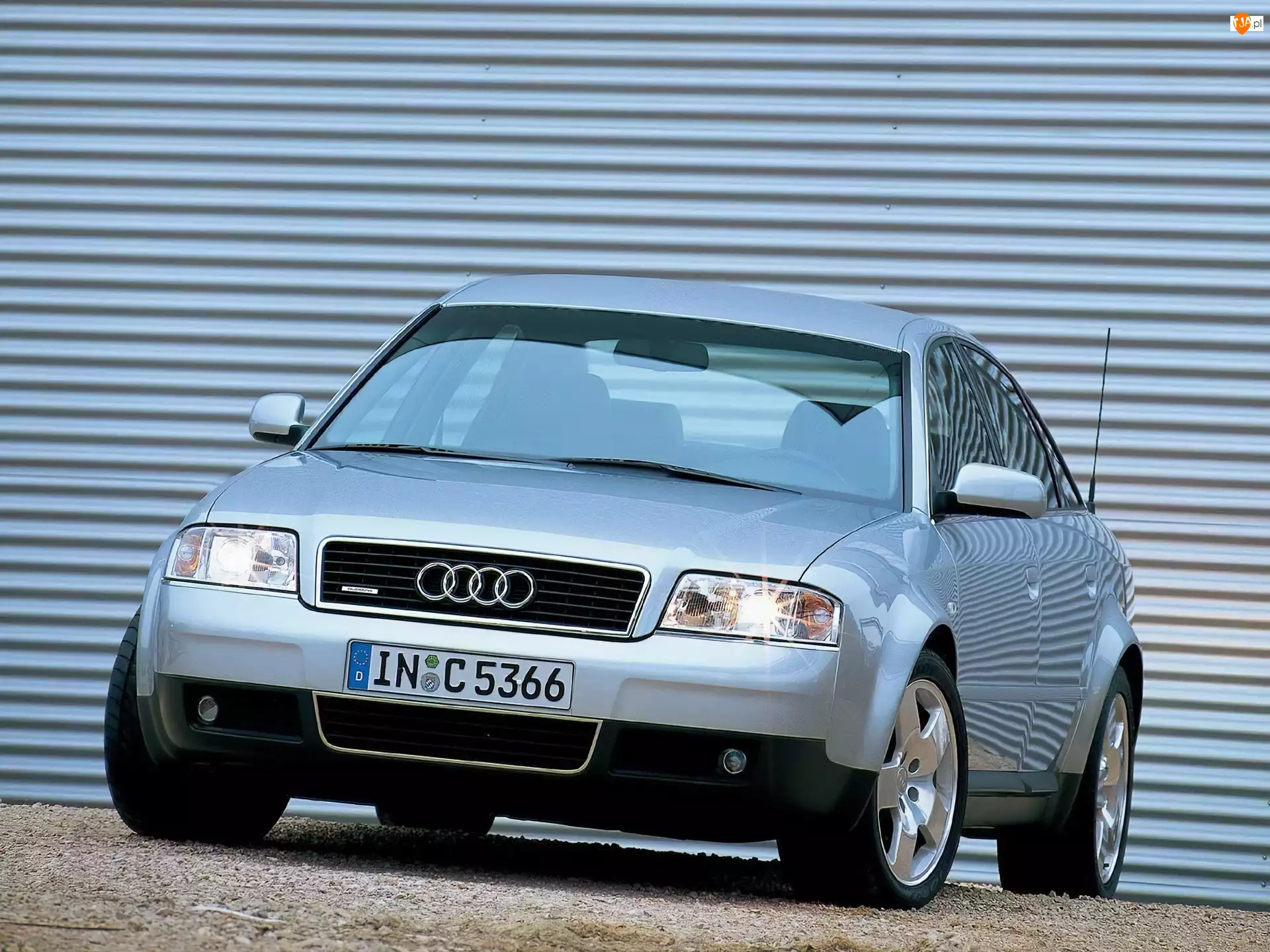 Przód, Audi A6
