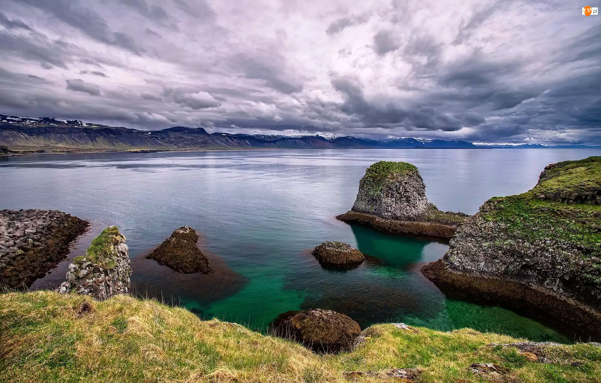 Skały, Islandia, Góry, Półwysep Snæfellsnes, Morze