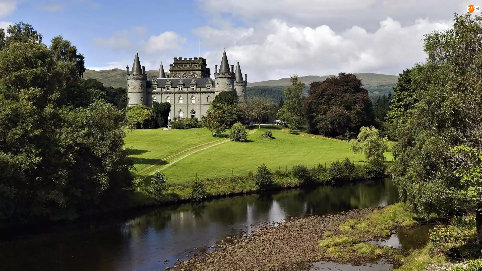 Inveraray Castle, Zamek Inveraray, Wielka Brytania, Rzeka, Szkocja, Park