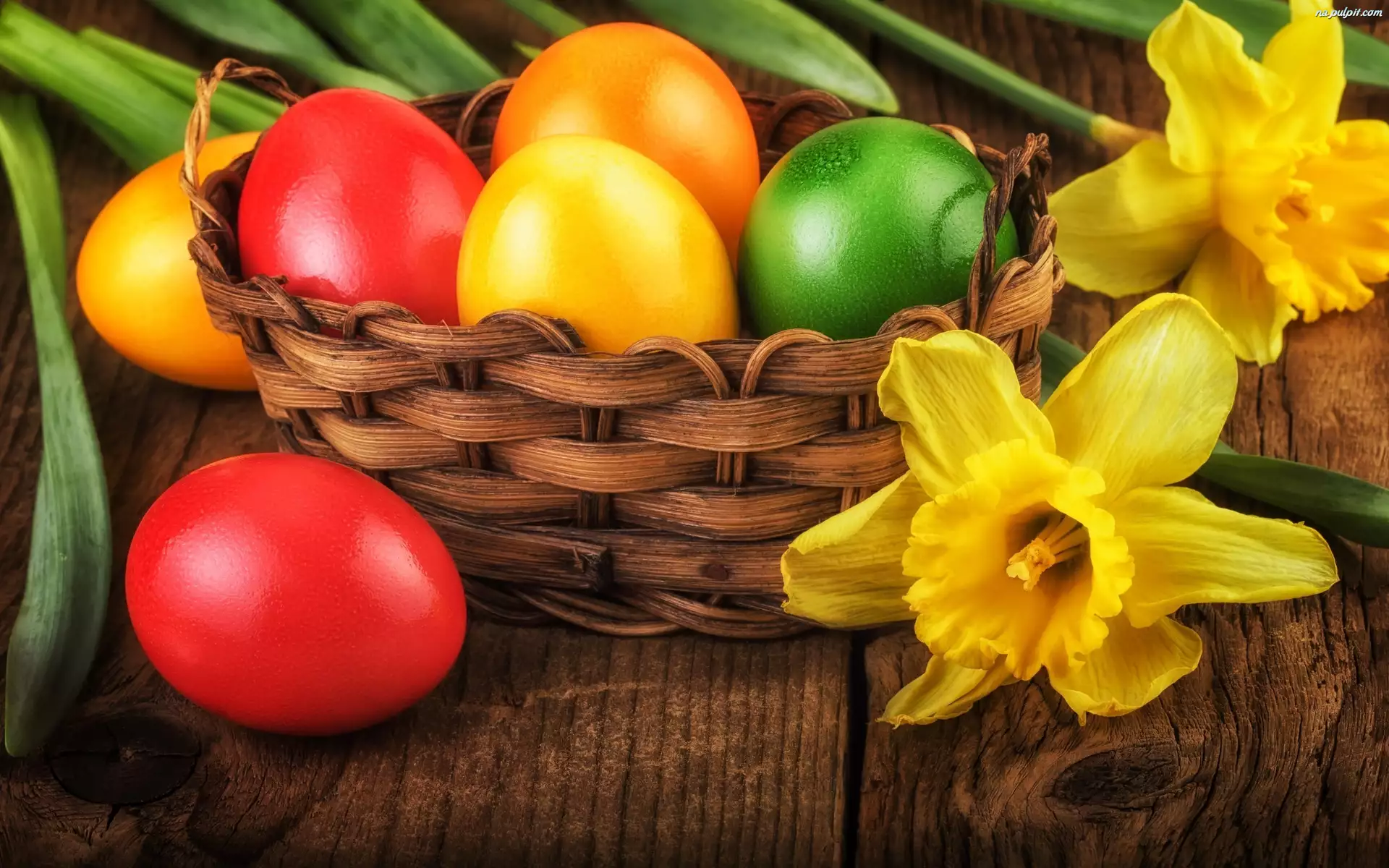Wielkanoc, Żonkile, Kolorowe pisanki, Koszyk
