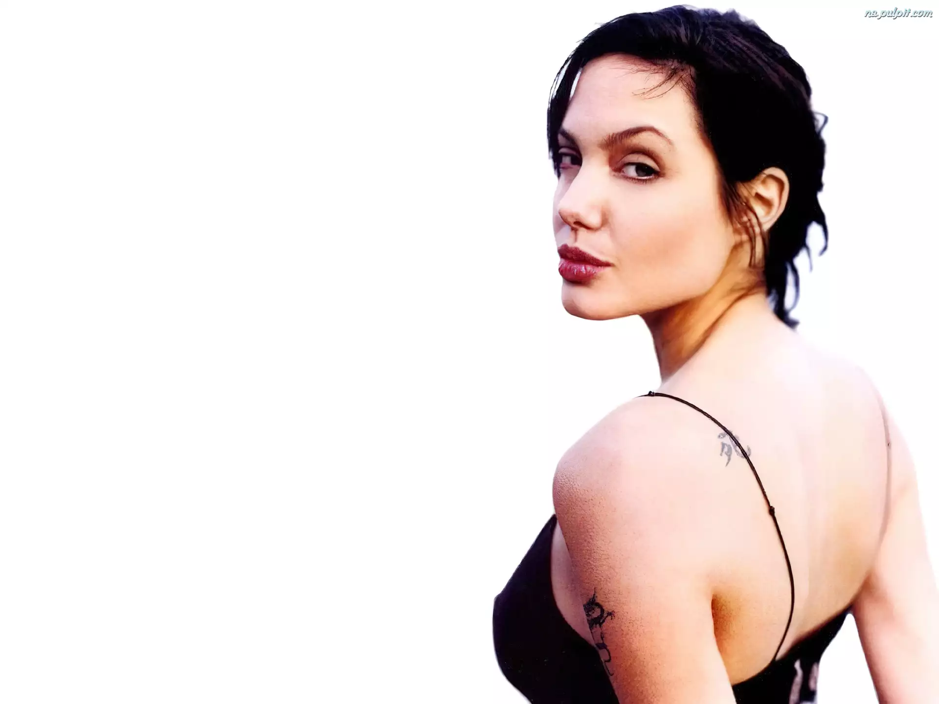 czarny top, Angelina Jolie