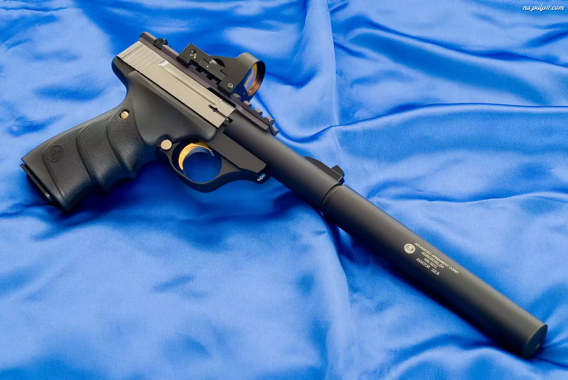 Browning URX Mark 22LR, Pistolet