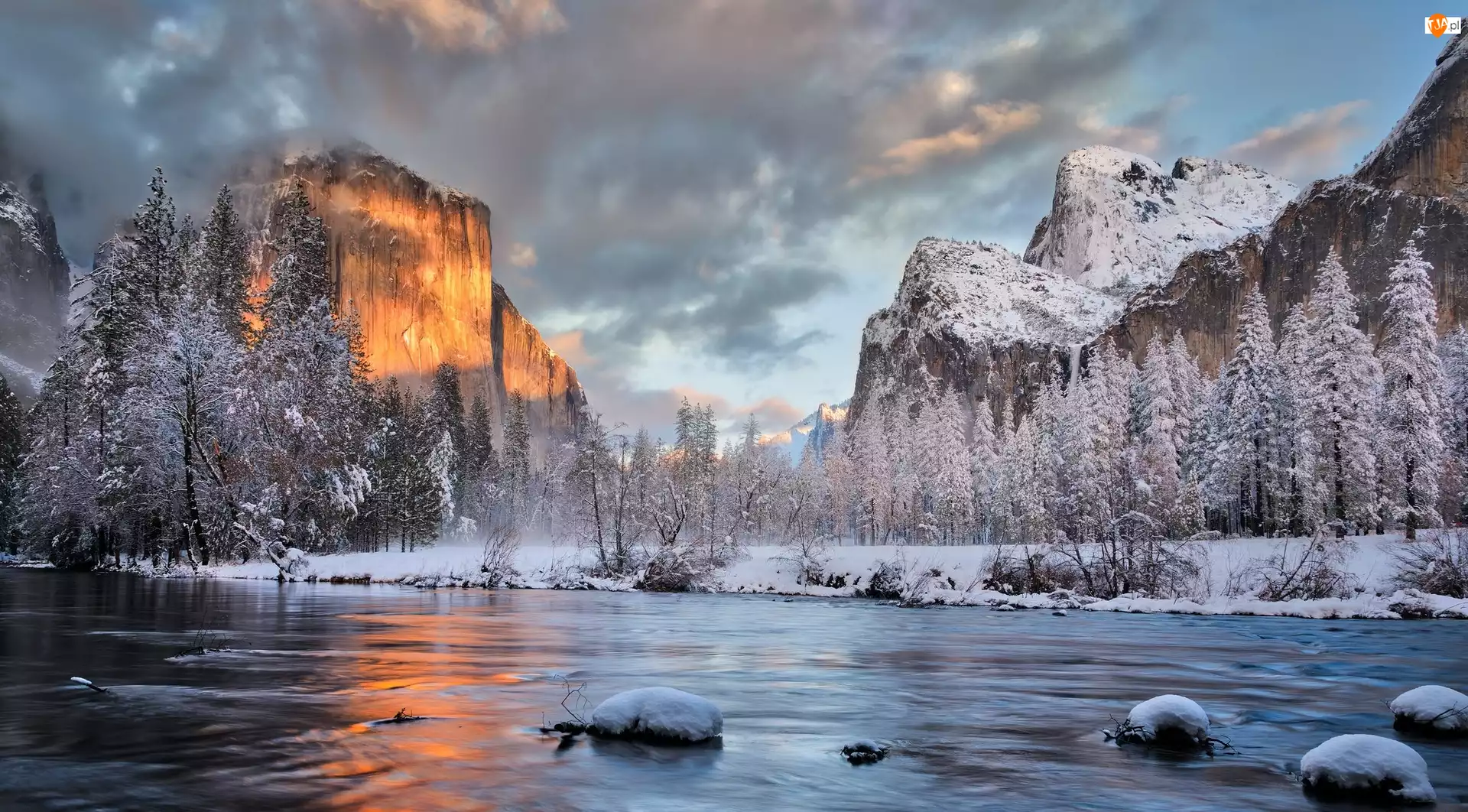 Zima, Drzewa, Kalifornia, Rzeka, Park Narodowy Yosemite, Góry