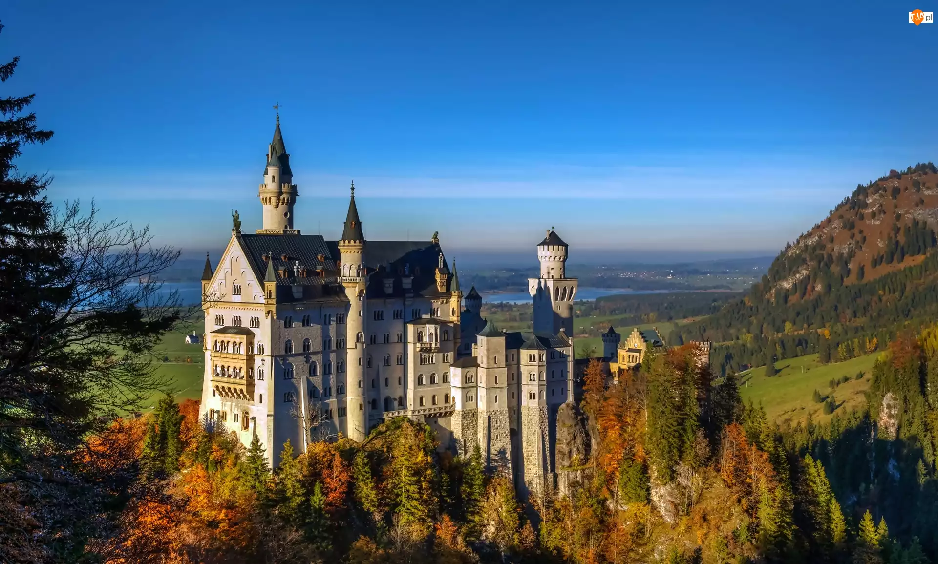 Jesień, Niemcy, Bawaria, Zamek Neuschwanstein