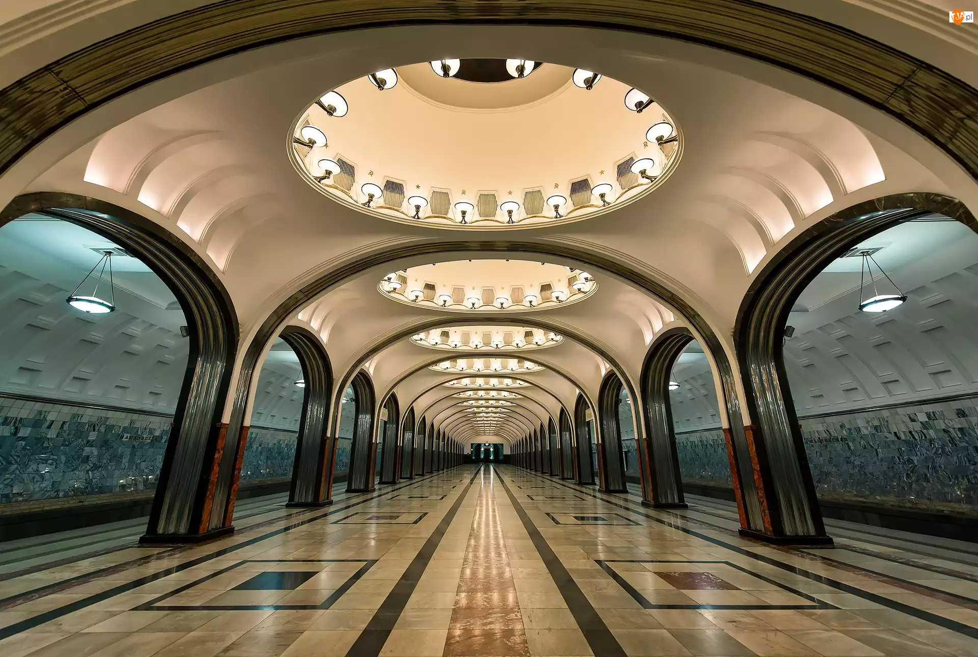 Peron, Moskwa, Metro