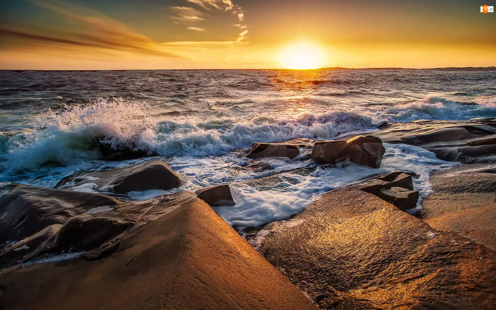 Kamienie, Morze, Wschód słońca