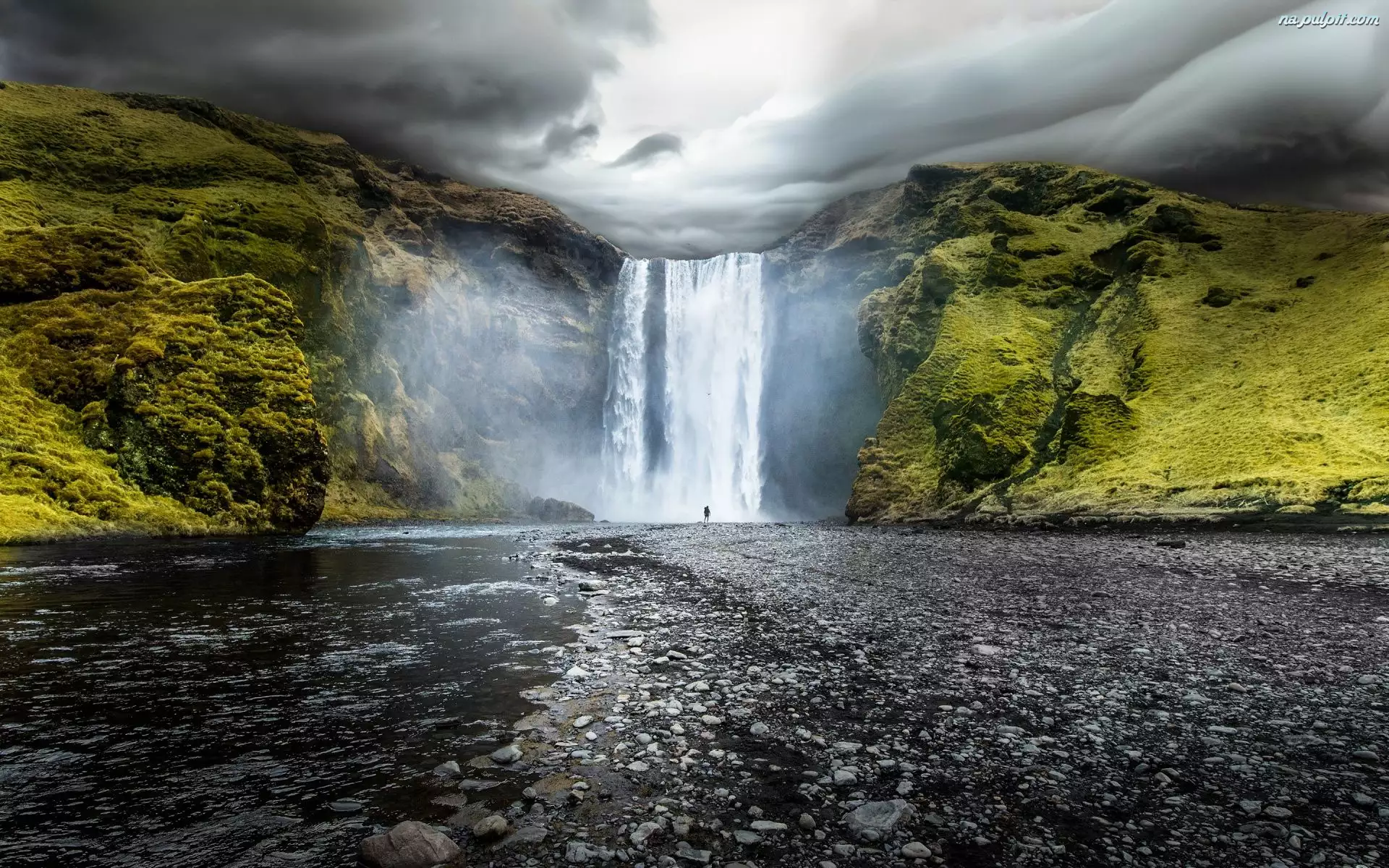 Góry, Islandia, Człowiek, Wodospad Skógafoss