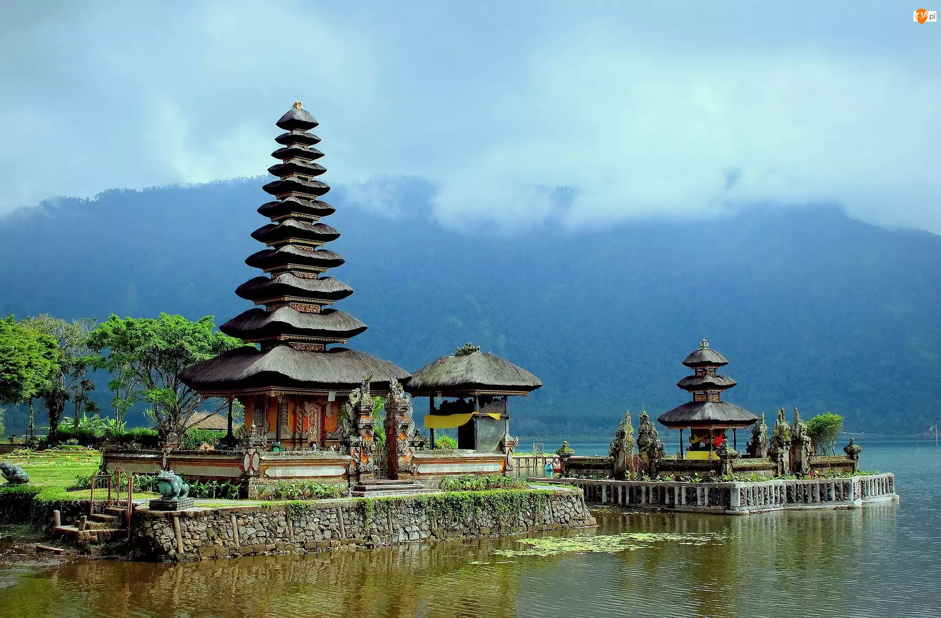 Pura Ulun Danu Bratan, Indonezja, Bali, Świątynia