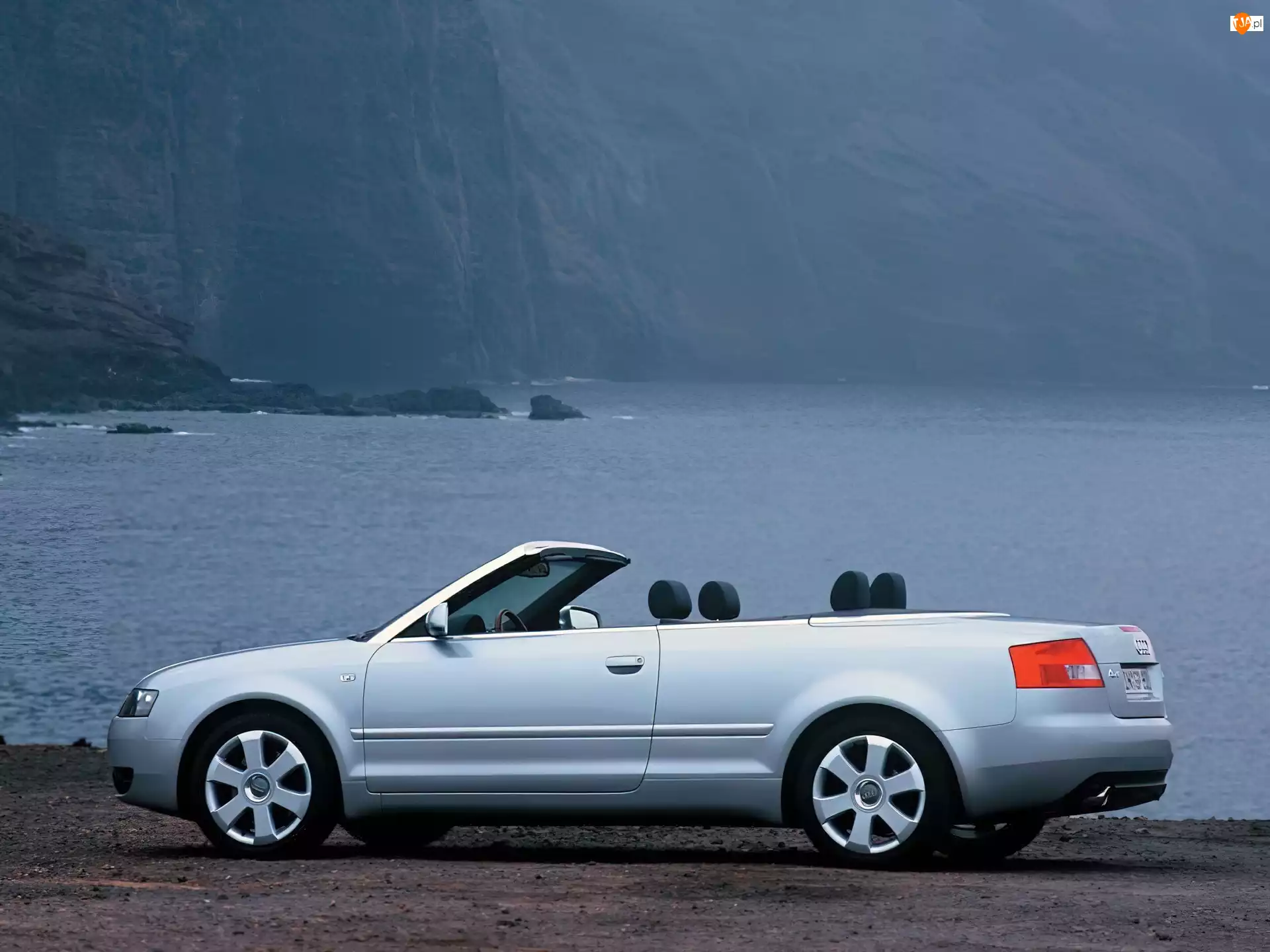 Jezioro, Audi A4, Cabrio