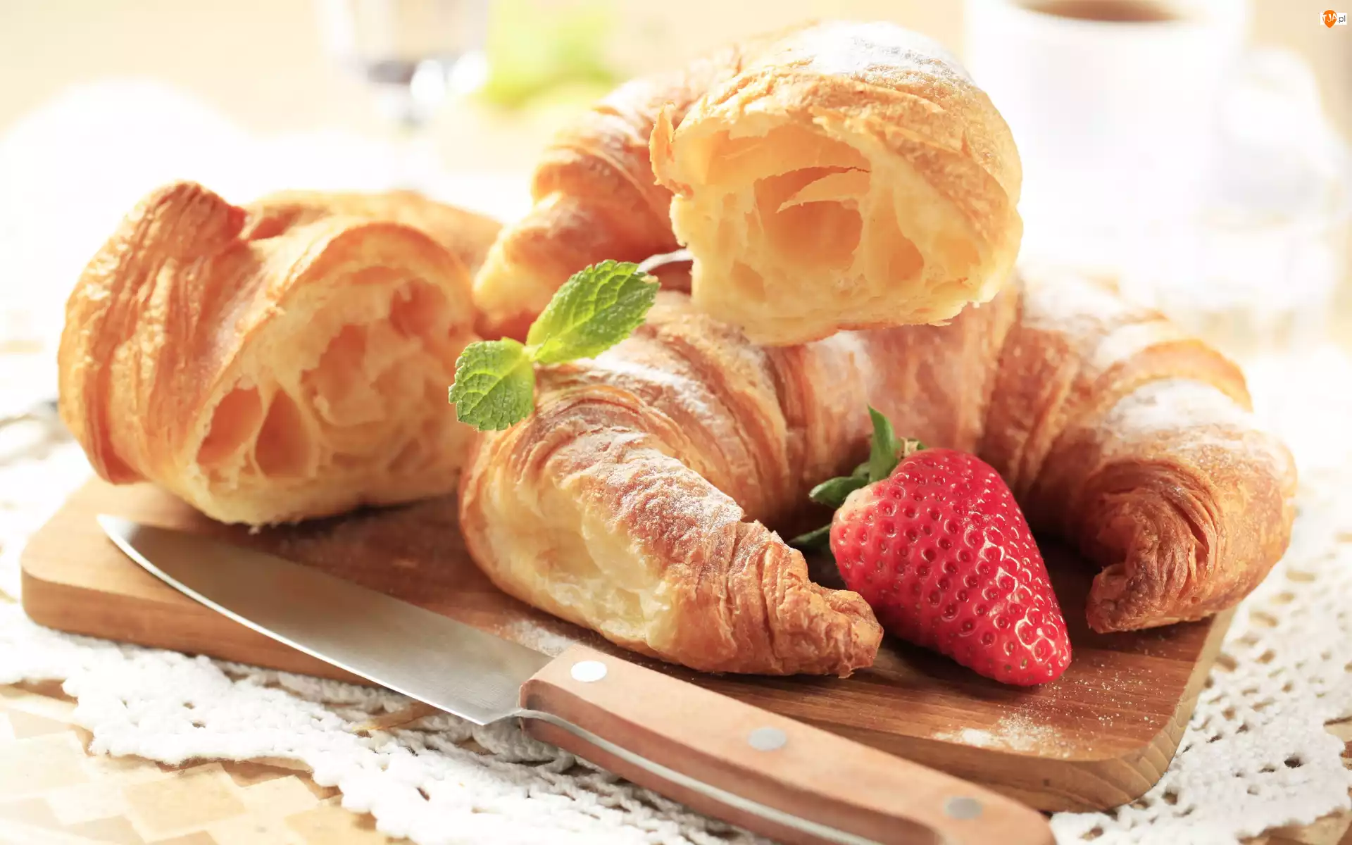 Francuskie Rogaliki Croissanty Udekorowane Trusk