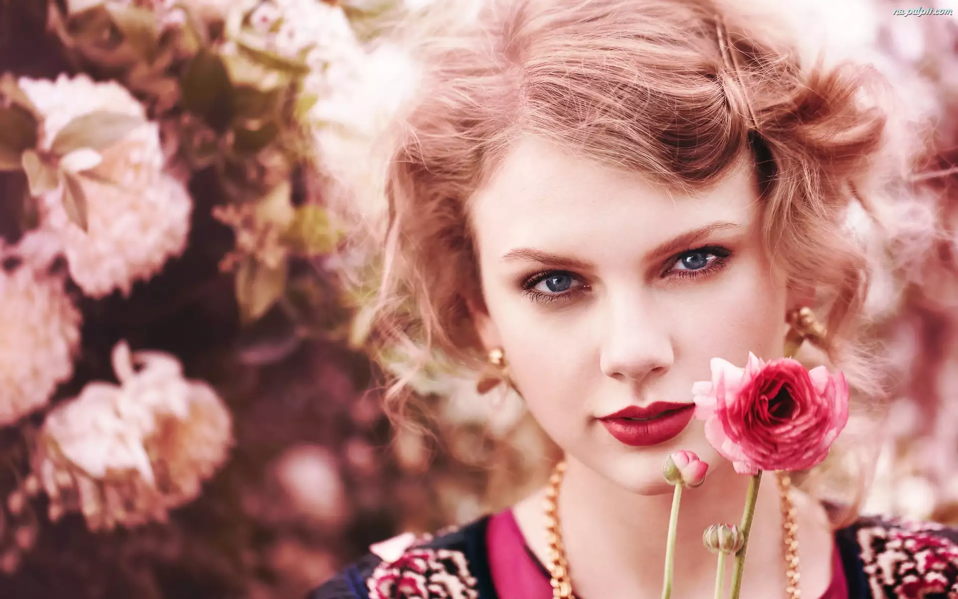 Makijaż, Kobieta, Taylor Swift, Kwiaty