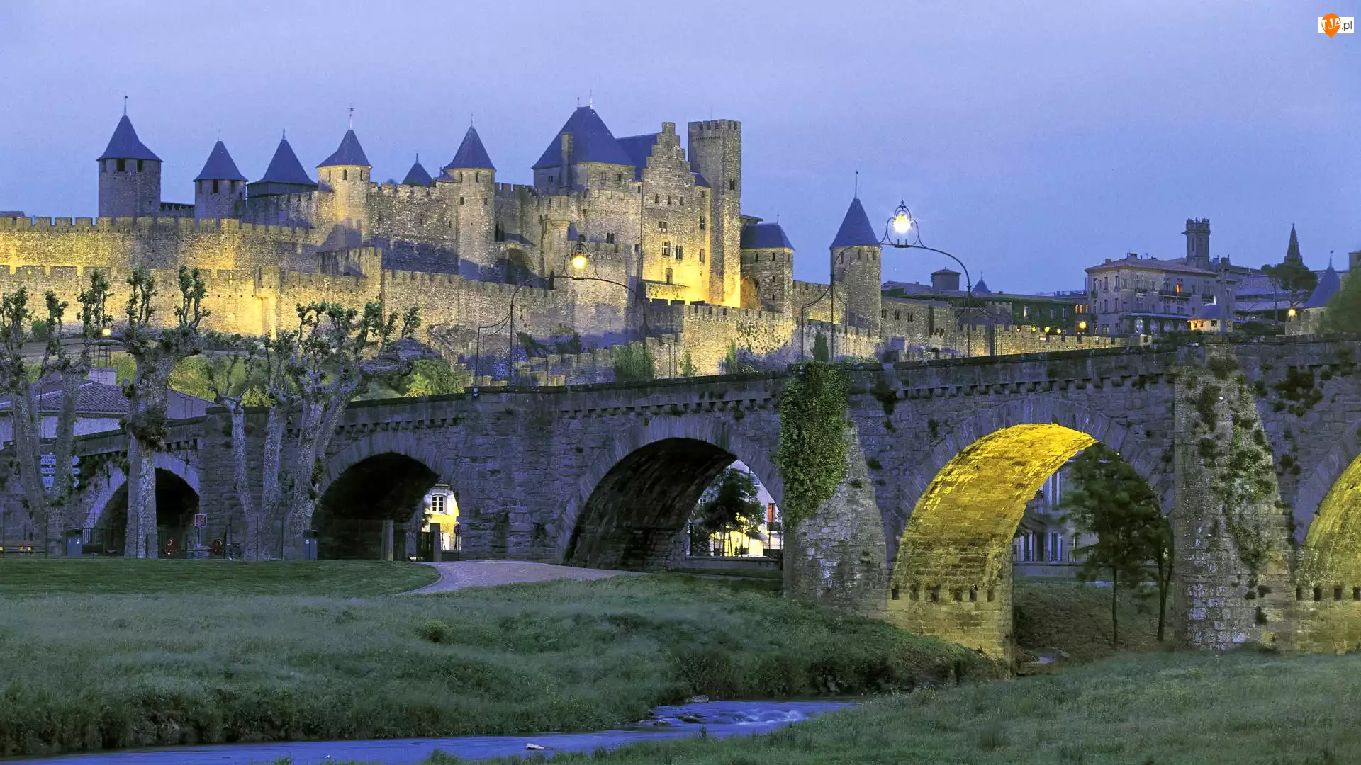 Fortyfikacje Carcassonne, Rzeczka, Francja, Zamek w Carcassonne, Most