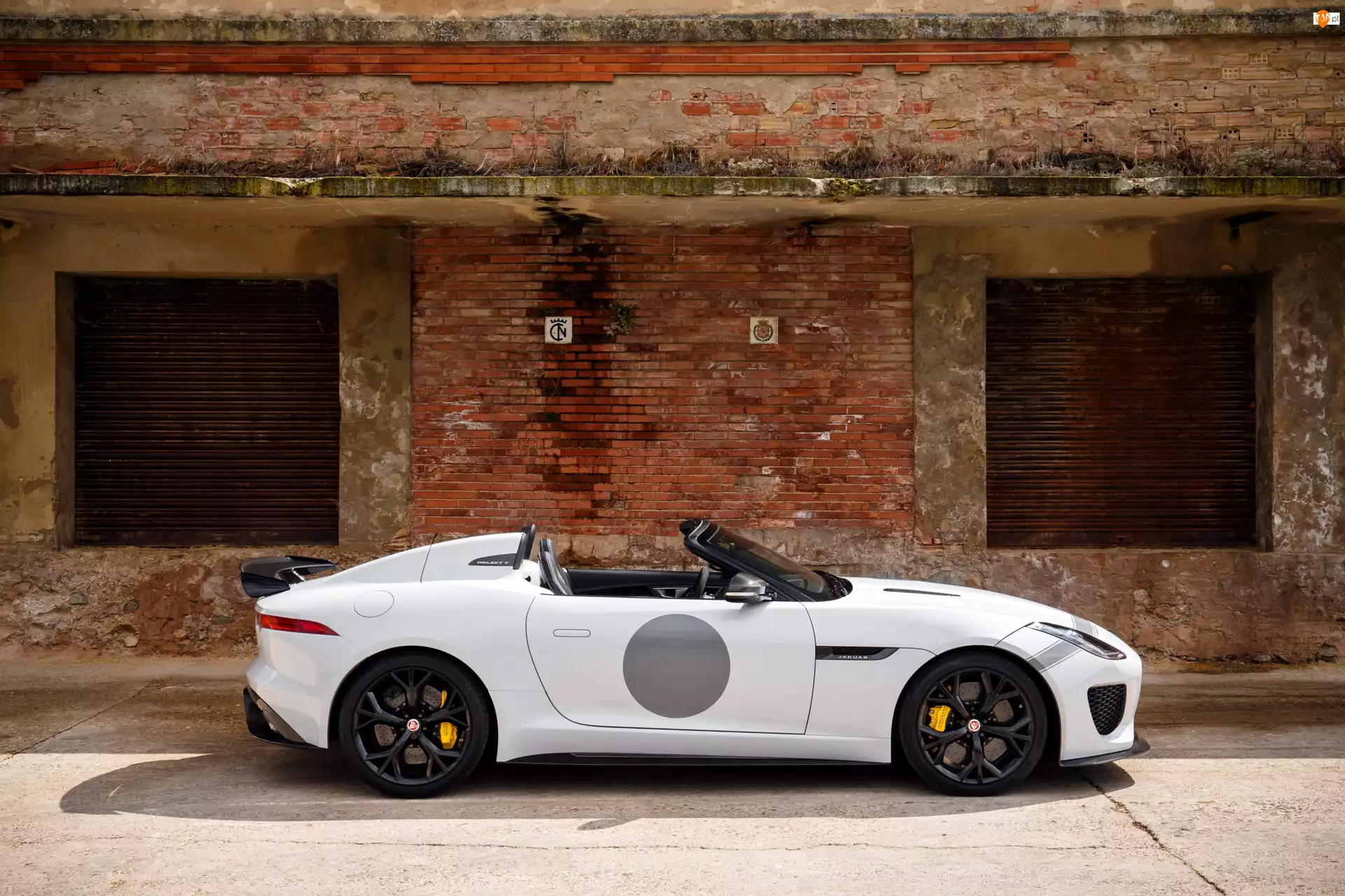 2015-2016, Biały, Jaguar F-Type Project 7
