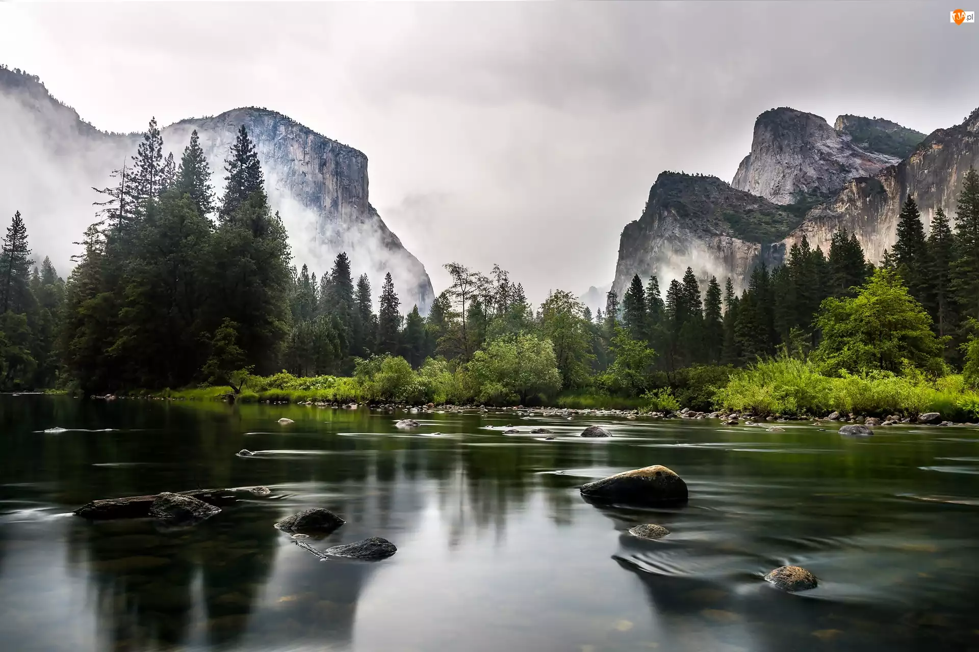 Kamienie, Góry, Kalifornia, Stany Zjednoczone, Drzewa, Park Narodowy Yosemite, Rzeka Merced