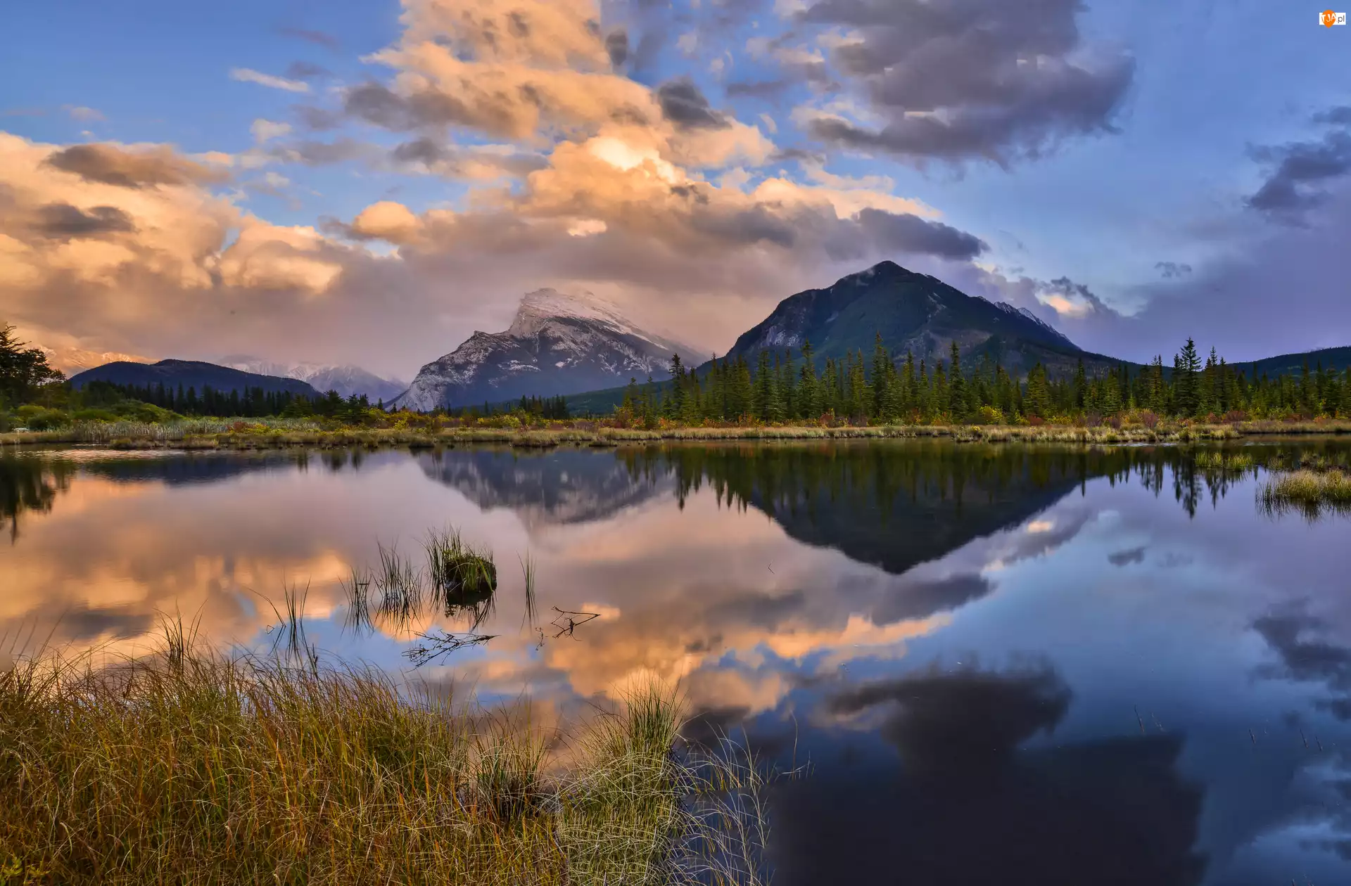 Jezioro Vermilion, Kanada, Chmury, Park Narodowy Banff, Góry