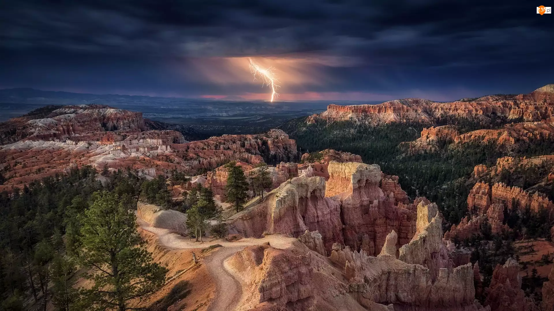 Burza, Kanion, Stan Utah, Stany Zjednoczone, Skały, Park Narodowy Bryce Canyon, Piorun