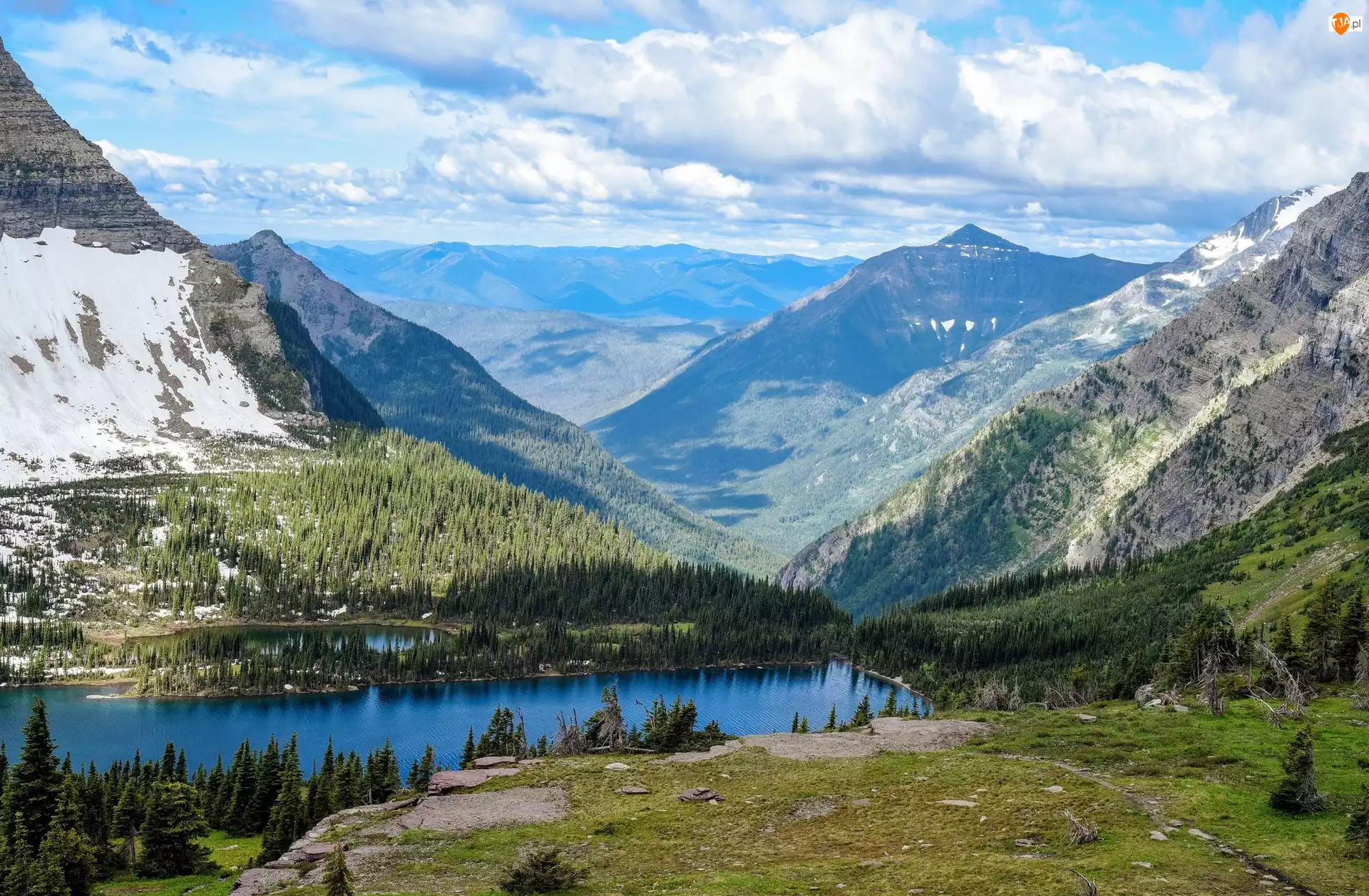 Stan Montana, Park Narodowy Glacier, Chmury, Stany Zjednoczone, Drzewa, Jezioro Hidden Lake, Góry