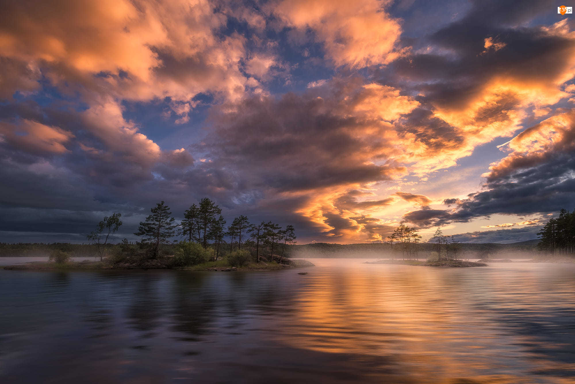 Ringerike, Norwegia, Drzewa, Zachód słońca, Jezioro, Chmury