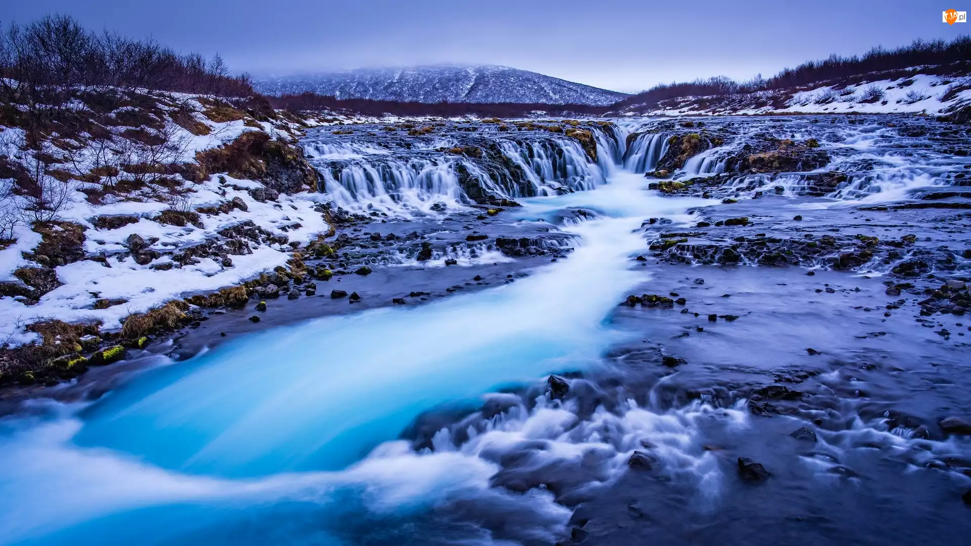 Zima, Rzeka Bruara, Wodospad Bruarfoss Waterfall, Islandia
