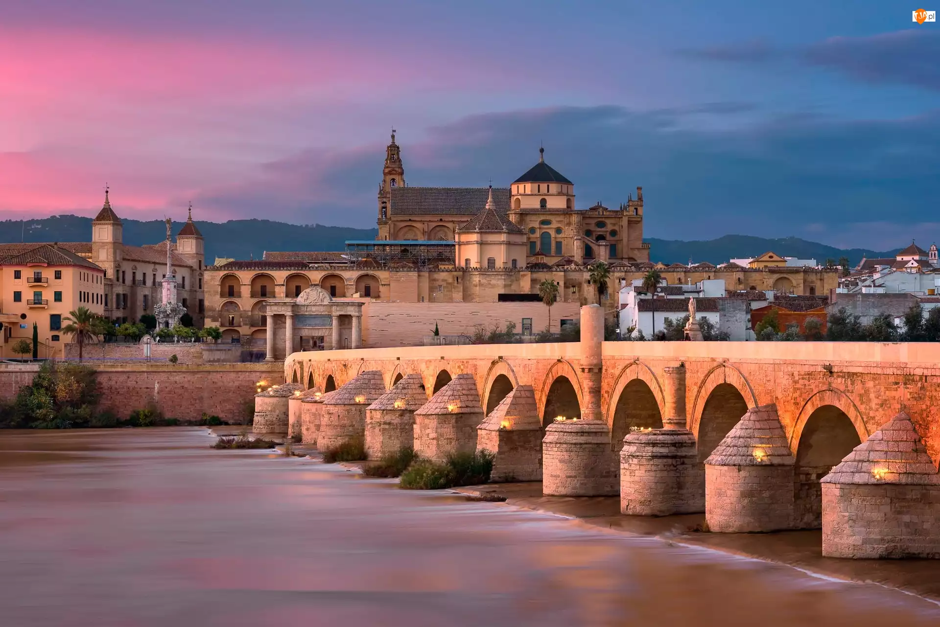 Katedra, Andaluzja, Mezquita-Catedral, Most Rzymski, Meczet Mezquita, Kordoba, Rzeka Gwadalkiwir, Hiszpania, Most Puente Romano