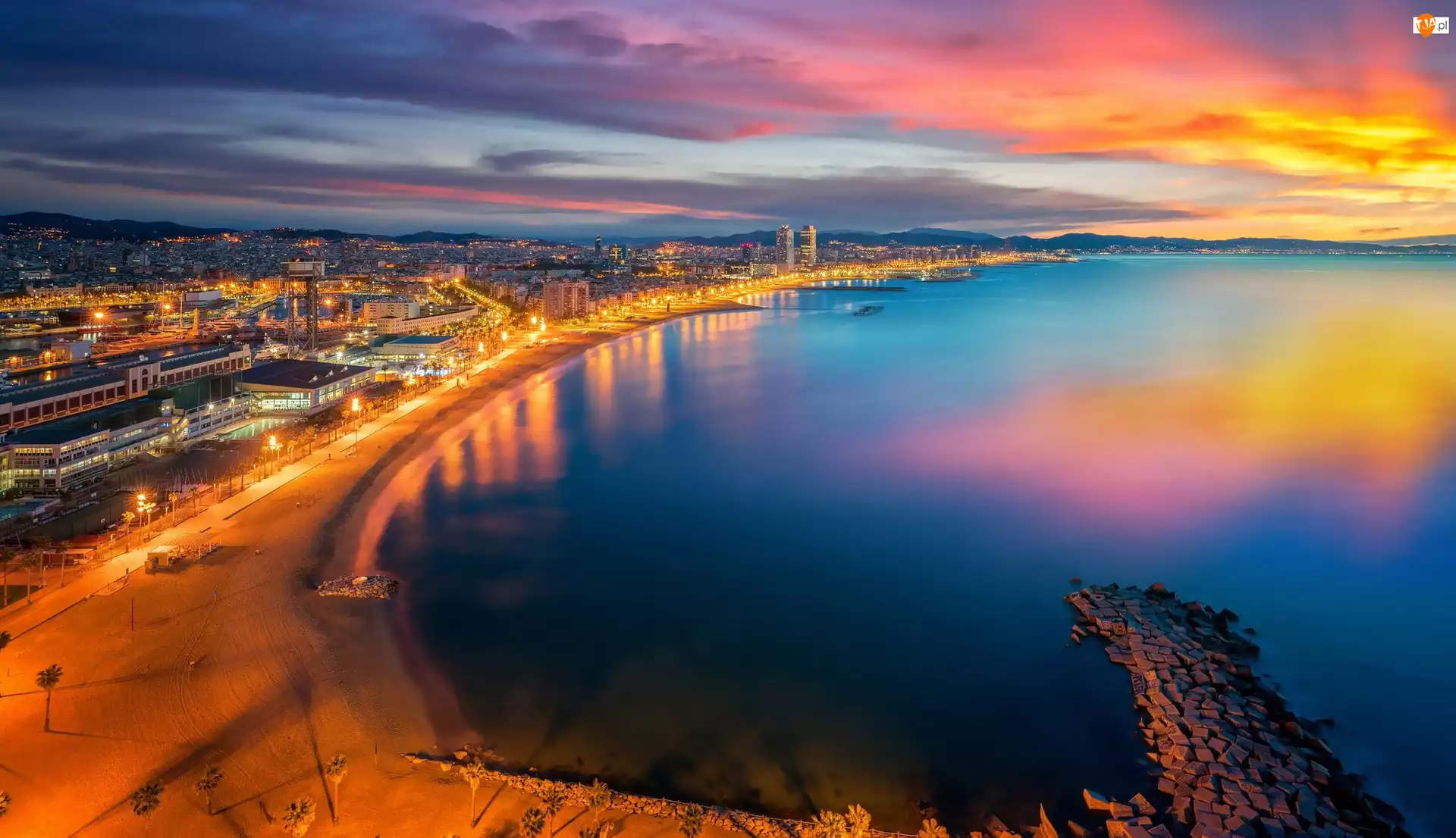 Miasto, Hiszpania, Plaża, Światła, Barcelona, Morze Środziemne, Zachód słońca, Wybrzeże