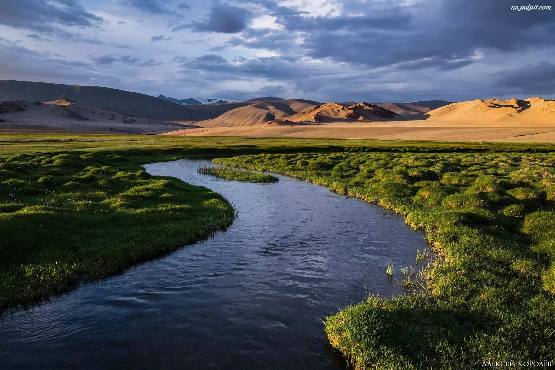 Góry, Mongolia, Łąki, Rzeka, Ałtaj Mongolski