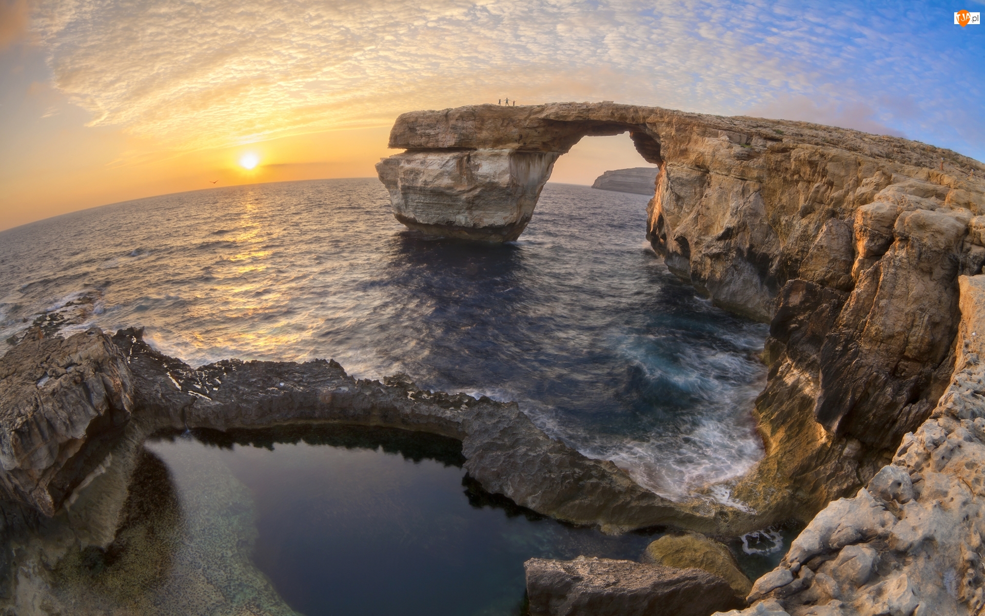 Rybie oko, Wschód słońca, Efekt graficzny, Azure Window, Malta, Skały, Most skalny, Morze, Lazurowe Okno