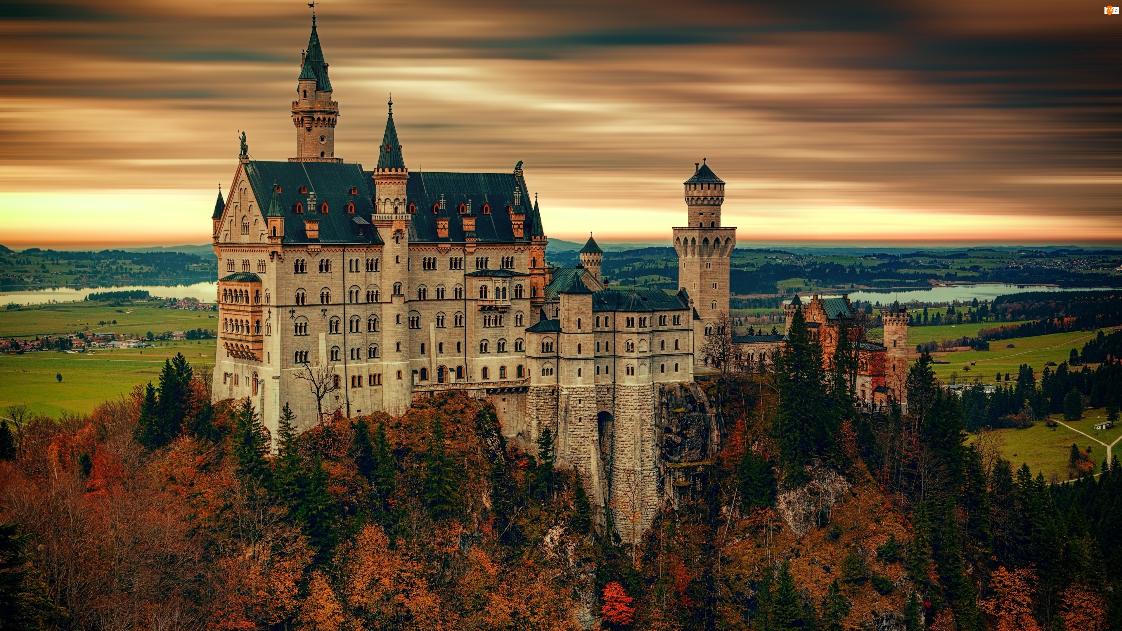 Jesień, Niemcy, Las, Zachód słońca, Bawaria, Drzewa, Wzgórze, Zamek Neuschwanstein