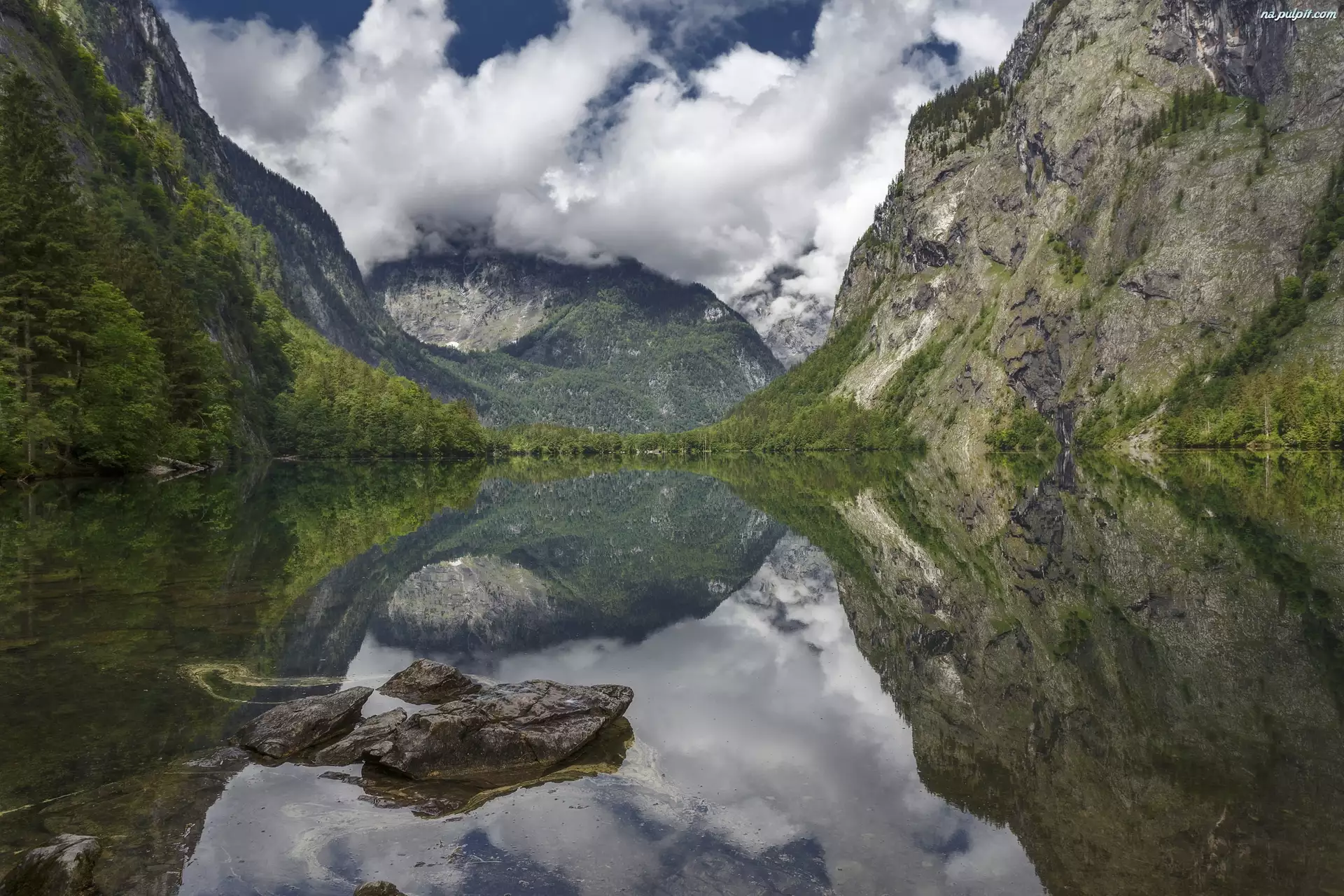 Góry Alpy, Jezioro Obersee, Park Narodowy Berchtesgaden, Niemcy, Kamienie, Bawaria