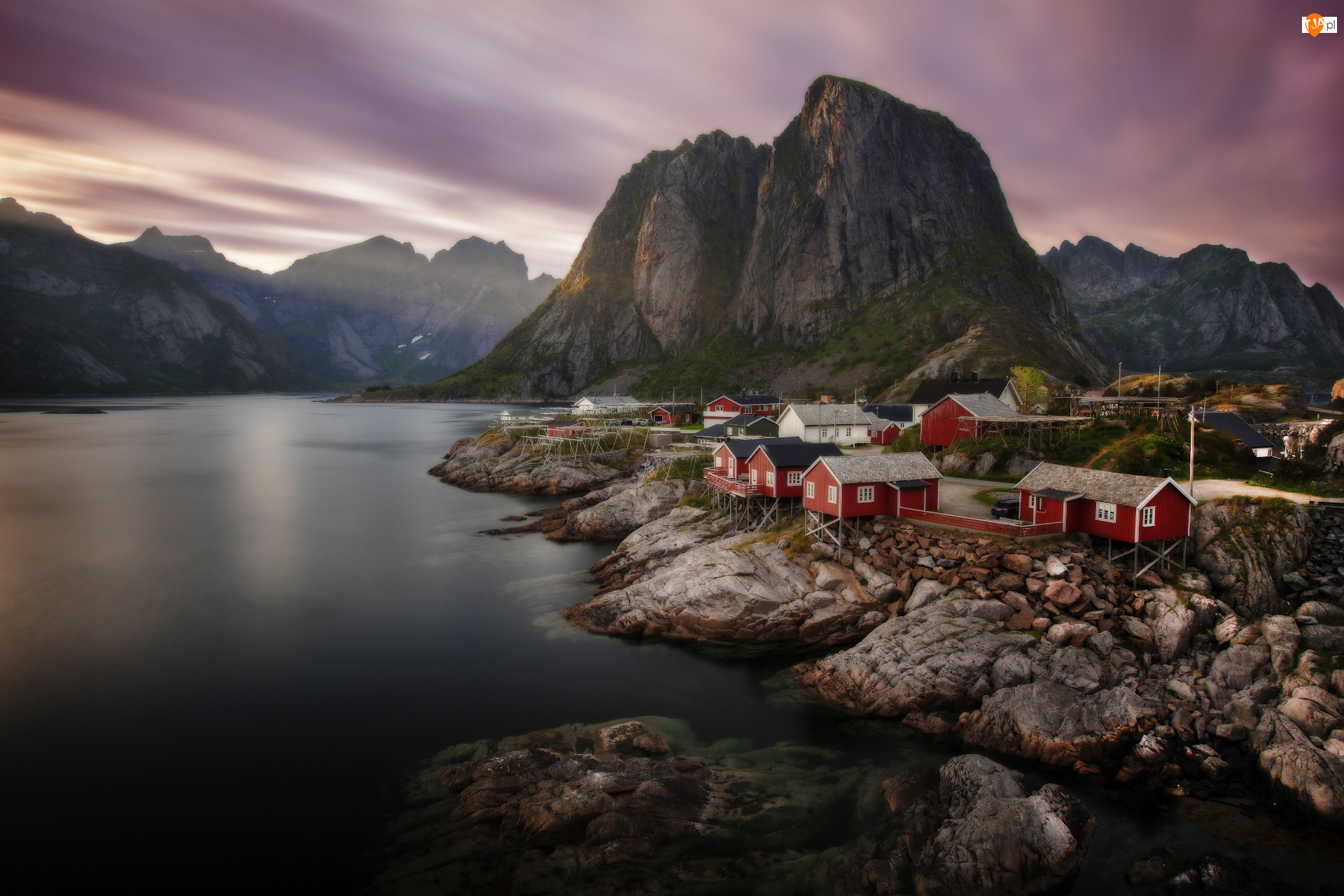 Lofoty, Norwegia, Skały, Domy, Góry, Wioska Reine