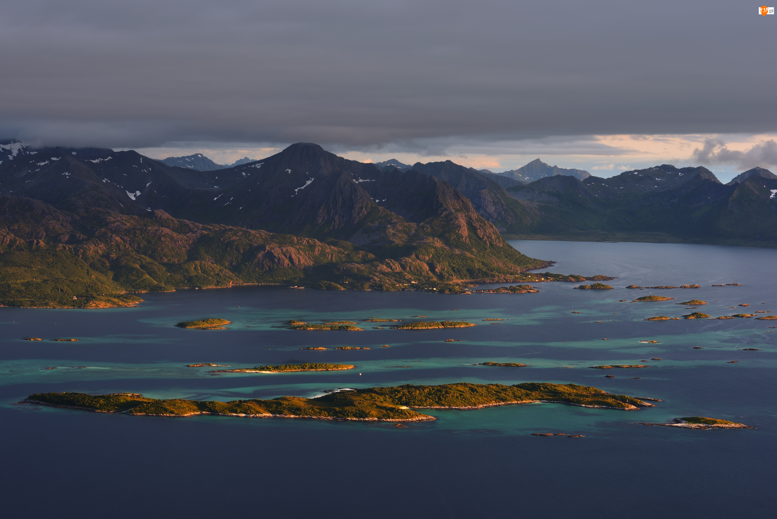 Senja, Wyspa, Góry, Norwegia, Morze, Chmury
