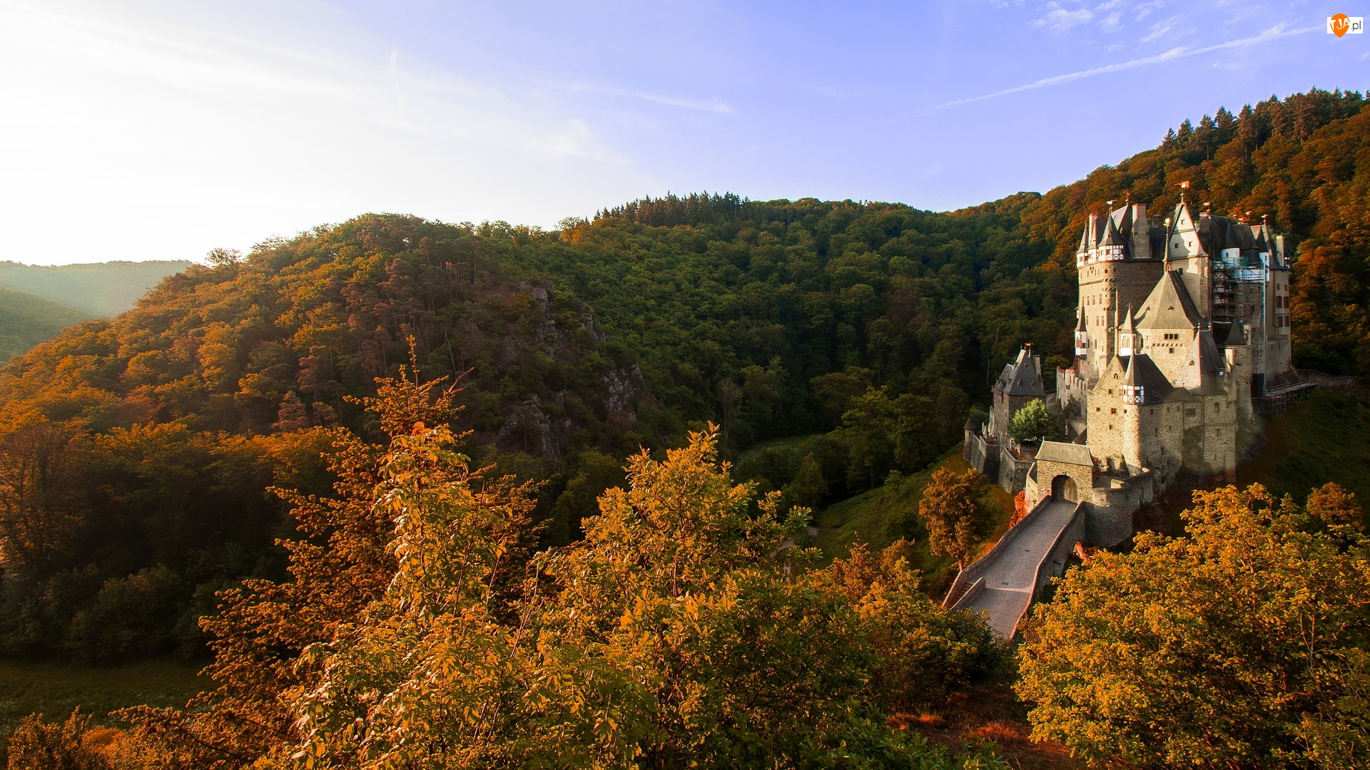 Zamek Eltz, Jesień, Niemcy, Góry Eifel, Gmina Wierschem, Drzewa, Las